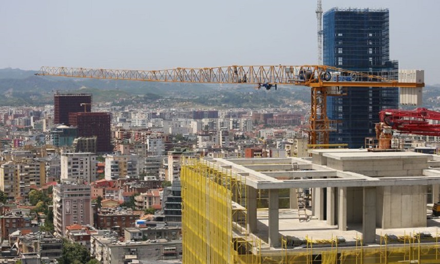 Shqiperia shpenzime rekord ne Europe per ndertimin, te fundit per makineri e pajisje